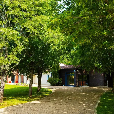 Villa-des-eaux Claires 빌라 Puymoyen