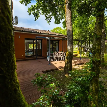 Villa-des-eaux Claires 빌라