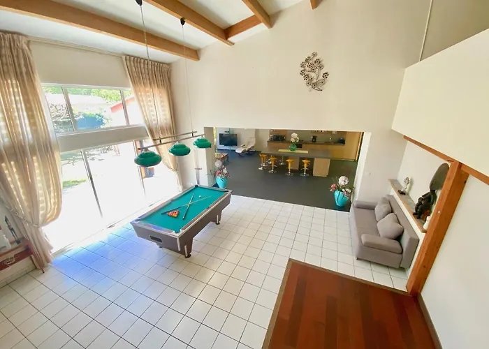 Villa-des-eaux Claires Villa Puymoyen