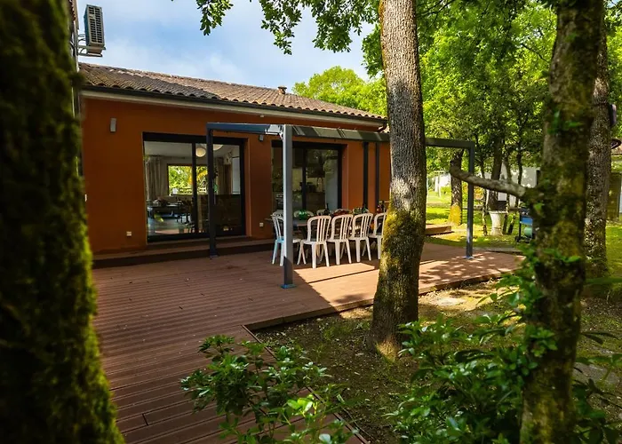 Villa-des-eaux Claires Villa