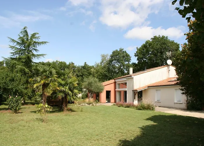 Villa-des-eaux Claires * Puymoyen